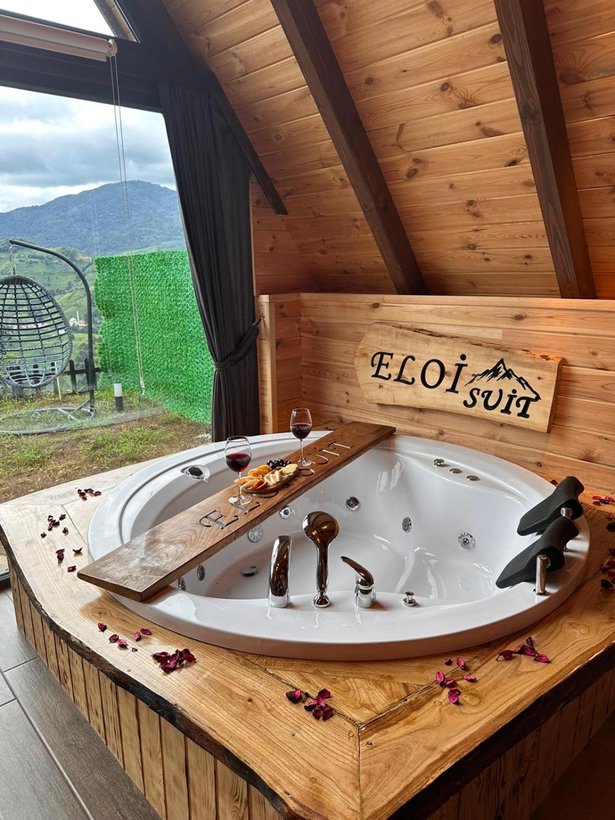 Eloi Suit Bungalov Ardesen Ngoại thất bức ảnh