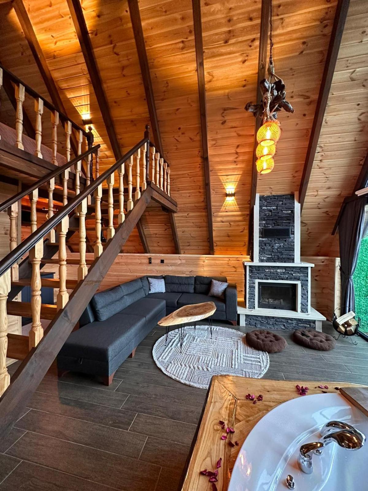 Eloi Suit Bungalov Ardesen Ngoại thất bức ảnh